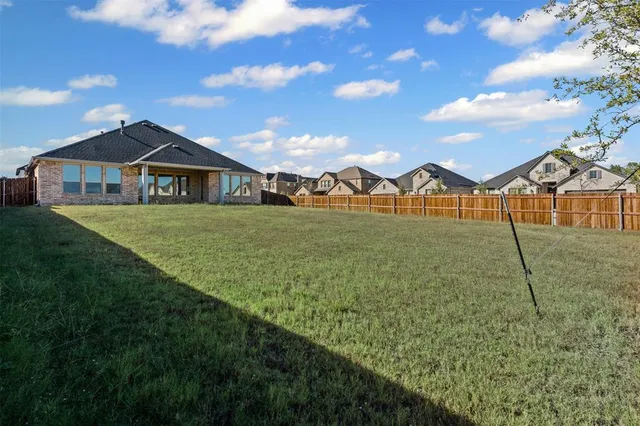 $2,850 | 1770 English Way, Waxahachie, TX 75165
