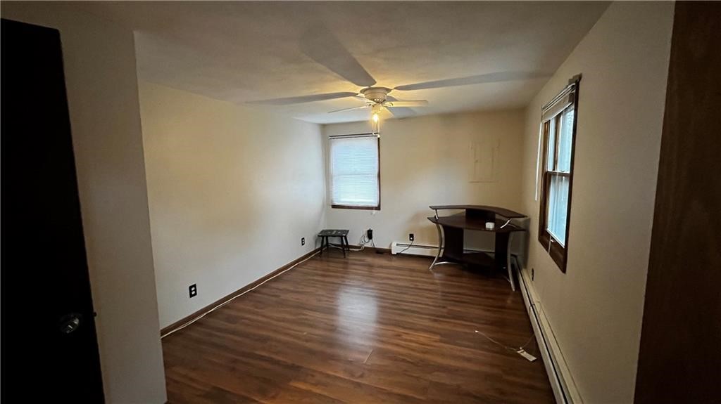 189 Park Avenue, Unit 2 Warwick, RI 02889 - Photo 14 of 21 Bedroom 2