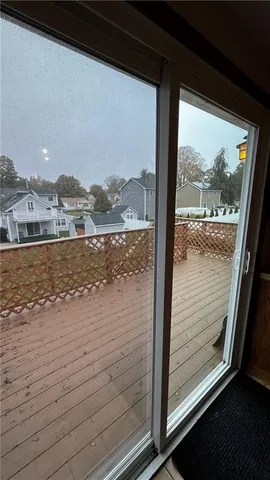 $1,800 | 189 Park Avenue, Unit 2, Warwick, RI 02889