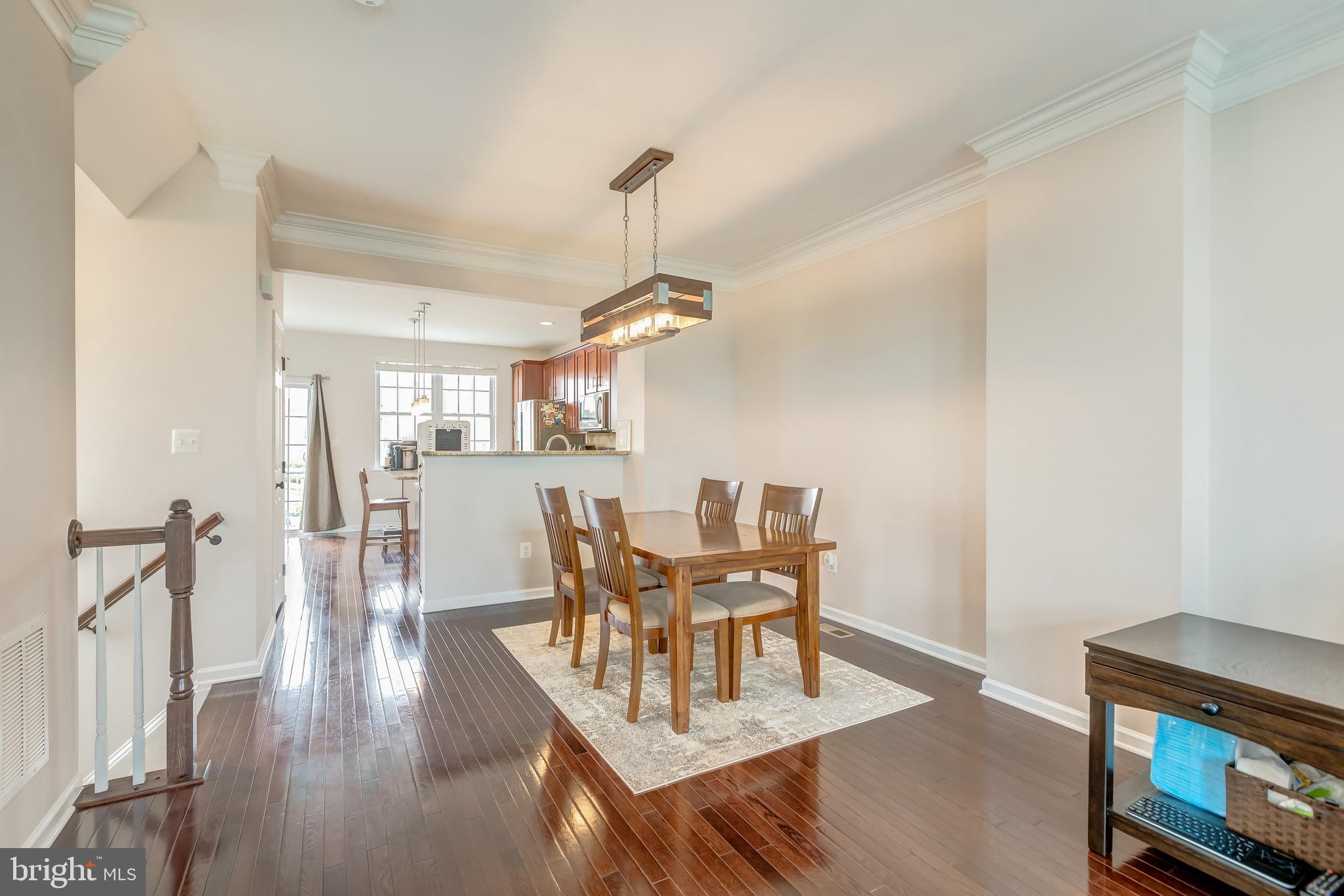 25440 South Riding Boulevard Chantilly, VA 20152 - Photo 13 of 37 Gallery Image 13