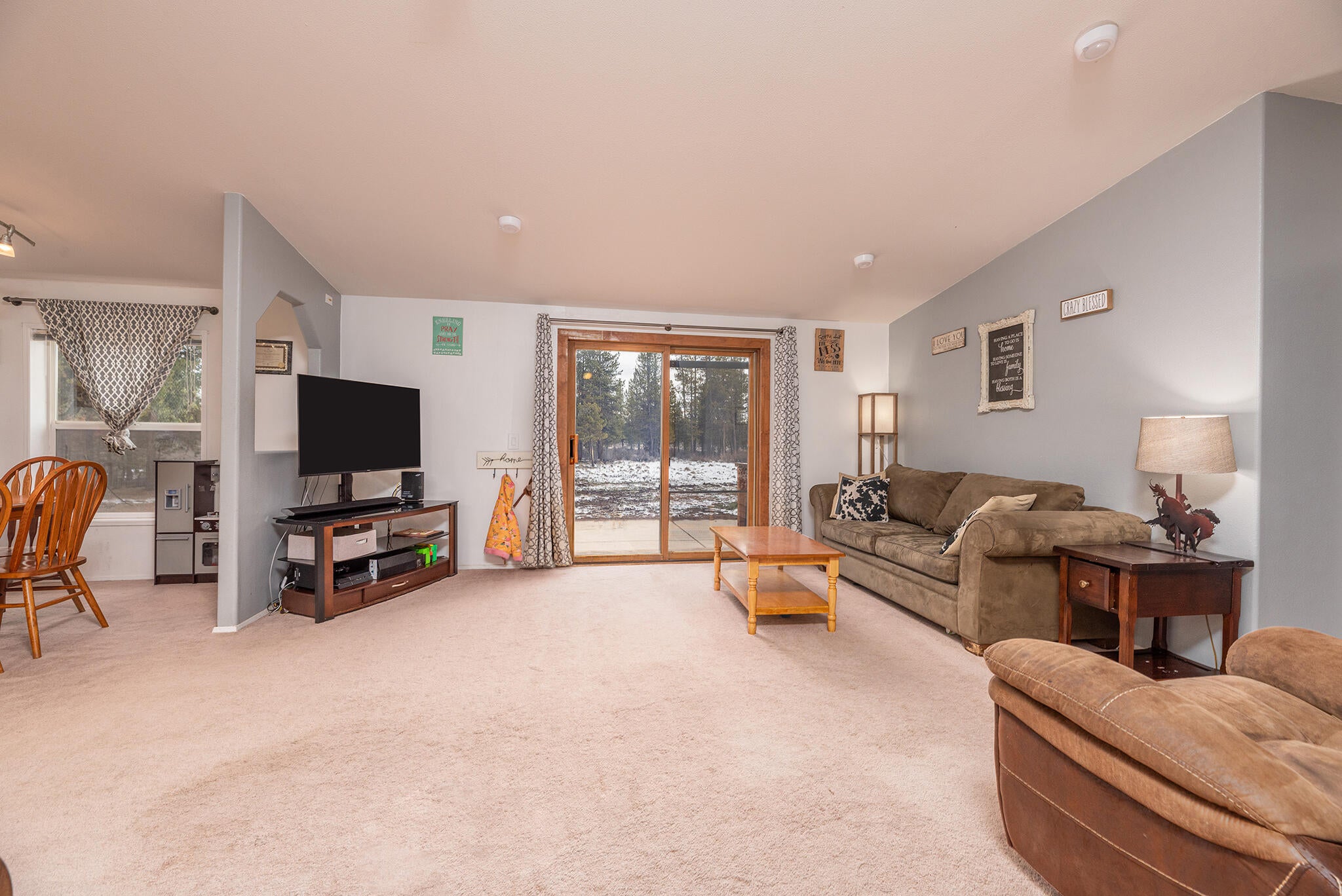 54732 Huntington Road Bend, OR 97707 - Photo 2 of 45 54732HuntingtonRd-2-MLS- (24)