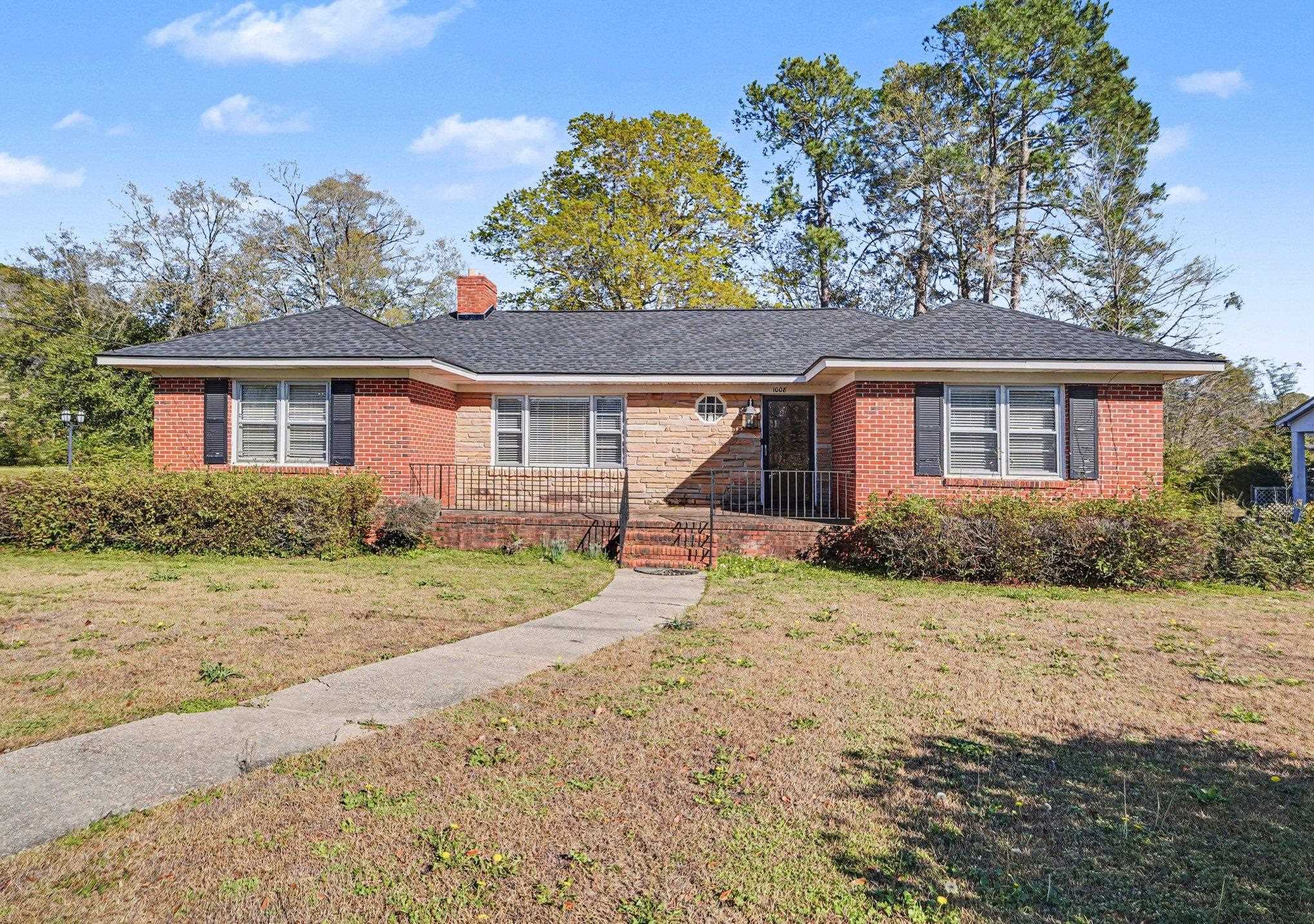 1008 North Withlacoochee Avenue Marion, SC 29571 - Photo 1 of 33