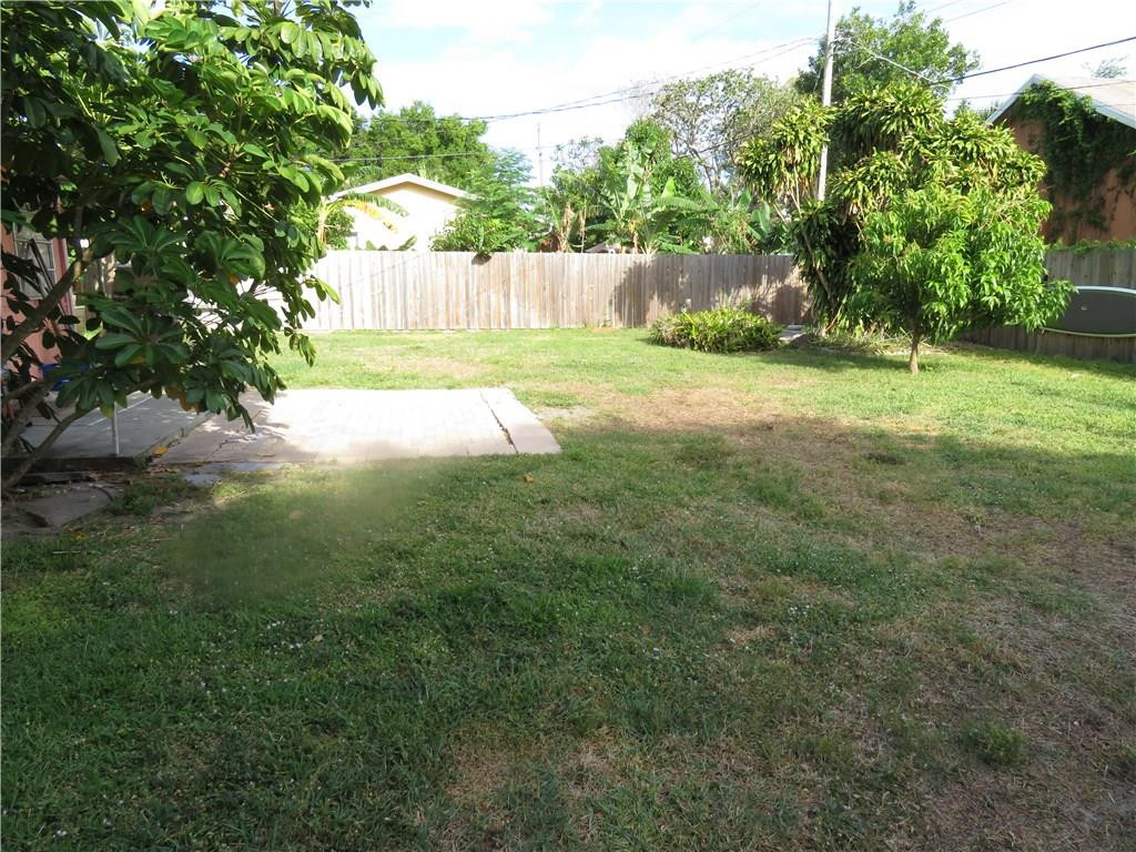 320 Northwest 22nd Street Boca Raton, FL 33431 - Photo 17 of 19 Photo 17