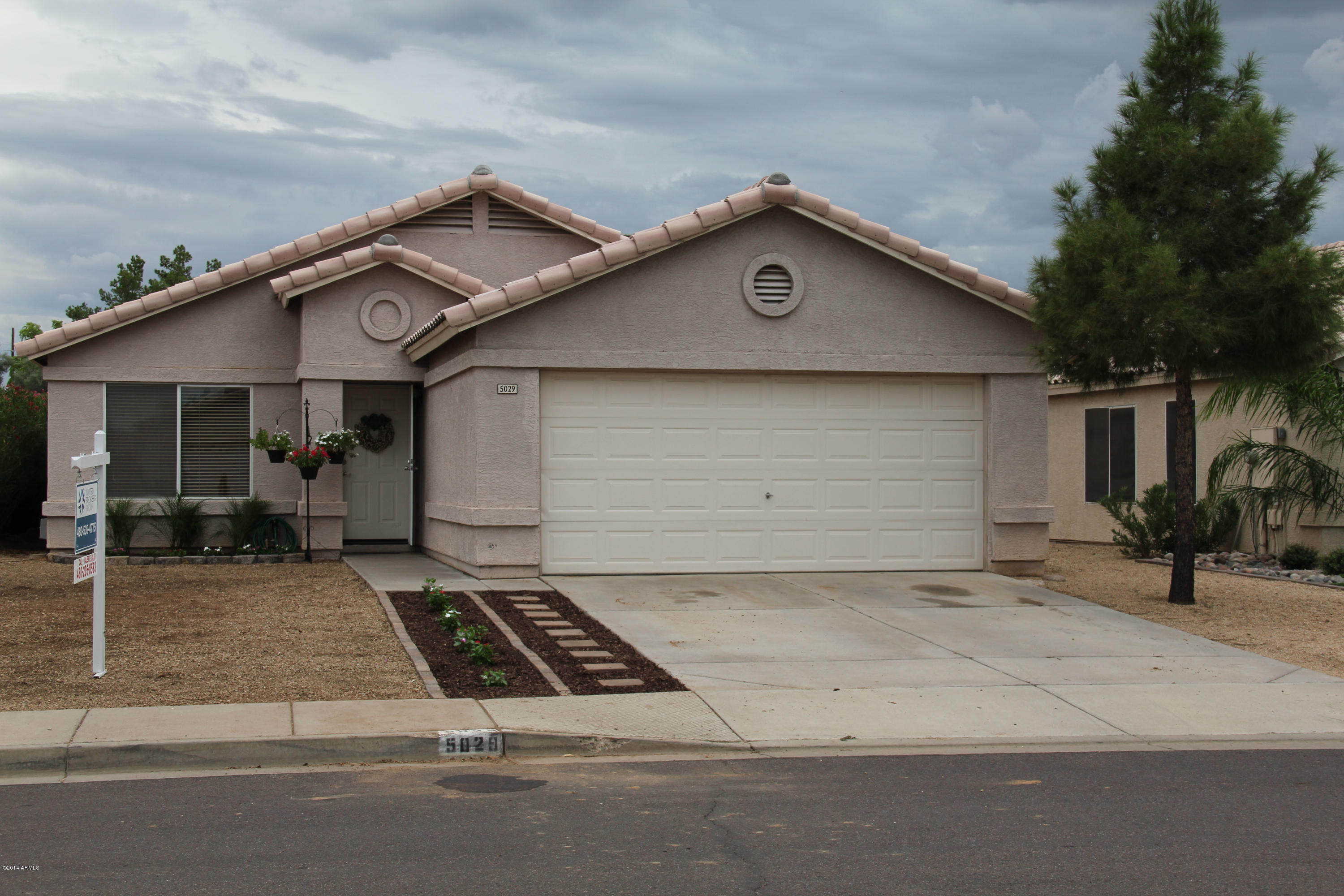 5029 Casper Road Mesa, AZ 85205 - Photo 1 of 27 Front of Home