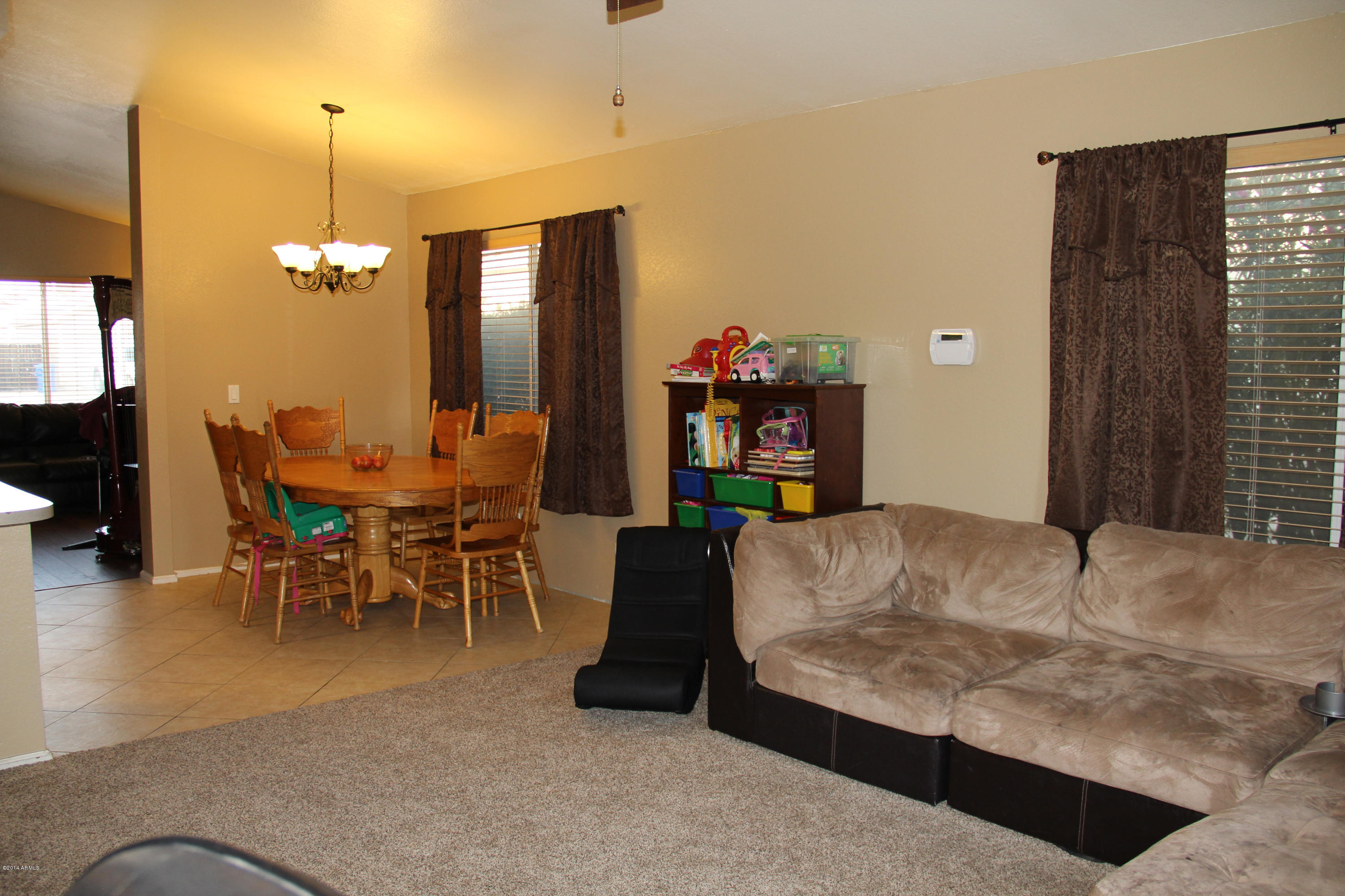 5029 Casper Road Mesa, AZ 85205 - Photo 4 of 27 Dining Area/Great Room