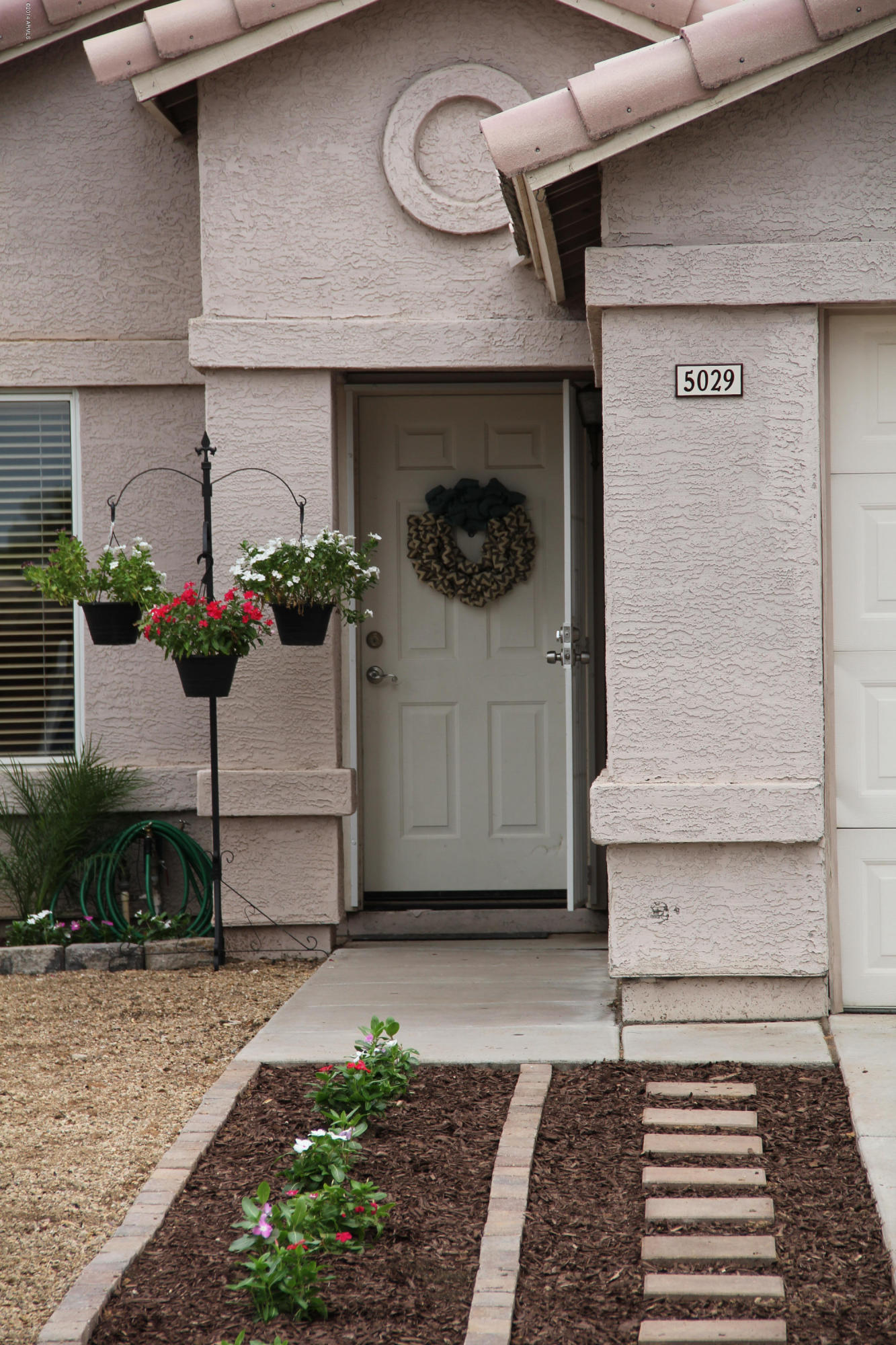 5029 Casper Road Mesa, AZ 85205 - Photo 7 of 27 Front of Home