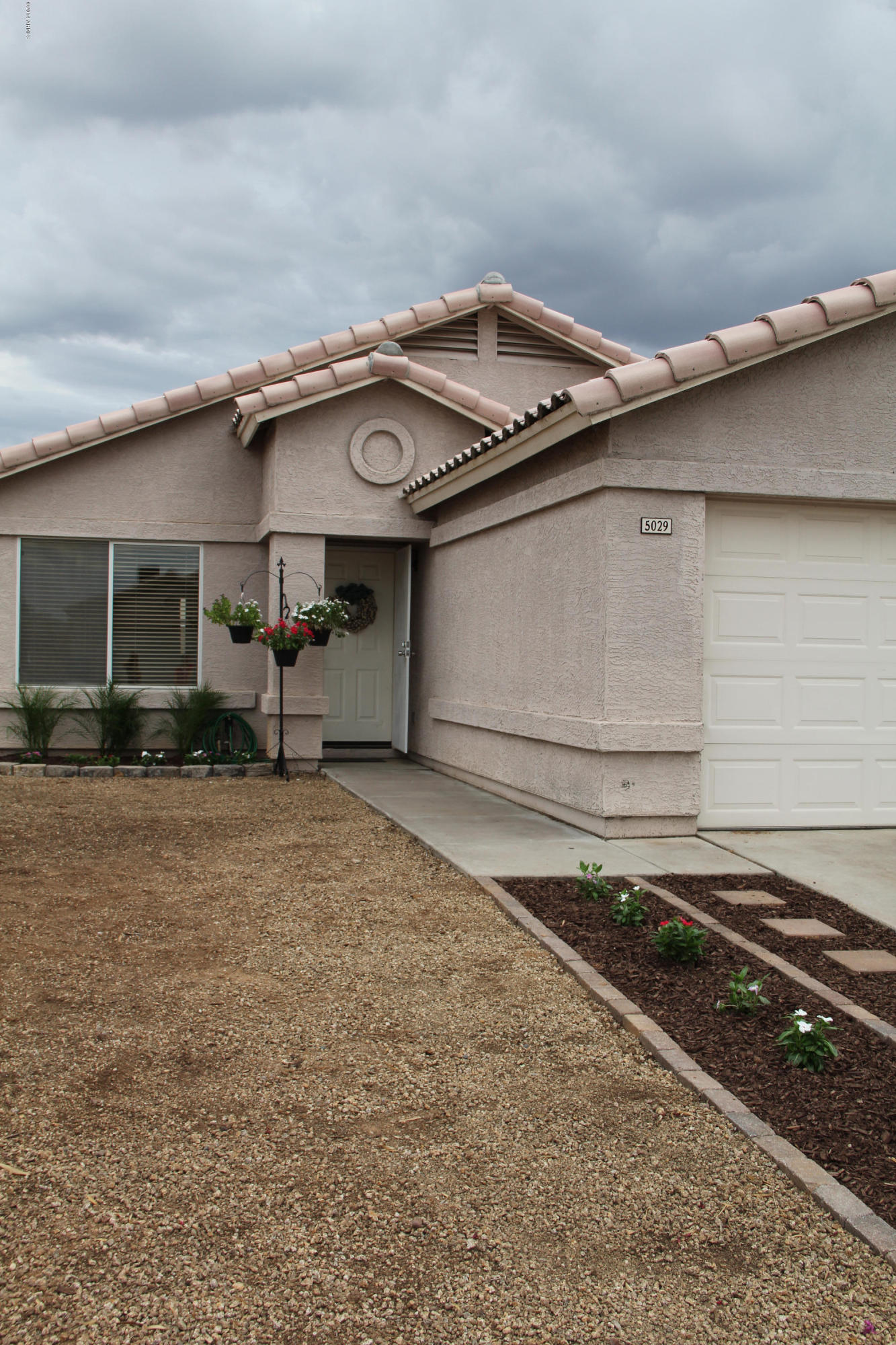 5029 Casper Road Mesa, AZ 85205 - Photo 8 of 27 Front of Home