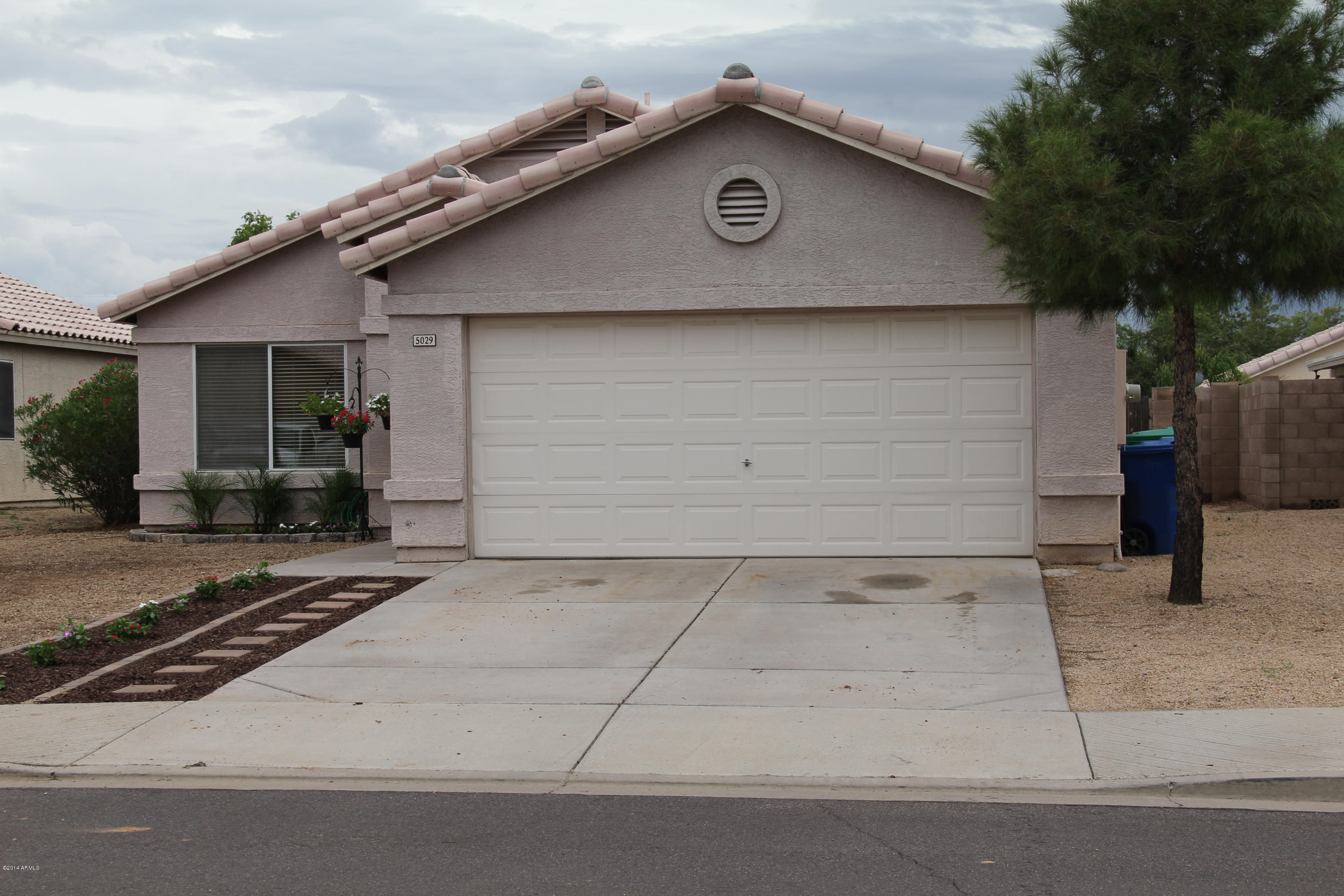 5029 Casper Road Mesa, AZ 85205 - Photo 9 of 27 Front of Home