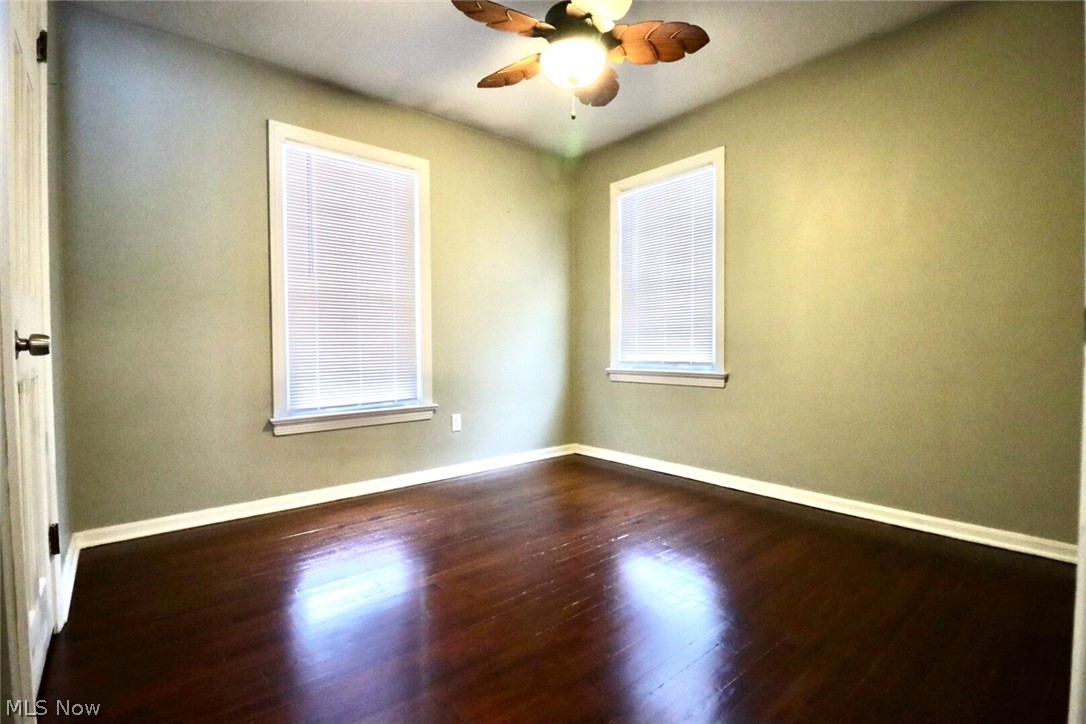 5227 Edenhurst Road Cleveland, OH 44124 - Photo 7 of 30