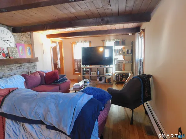 $2,500 | 125 Whittington Avenue, Norwich, CT 06360