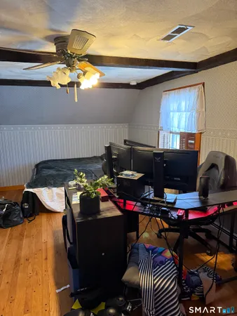 $2,500 | 125 Whittington Avenue, Norwich, CT 06360