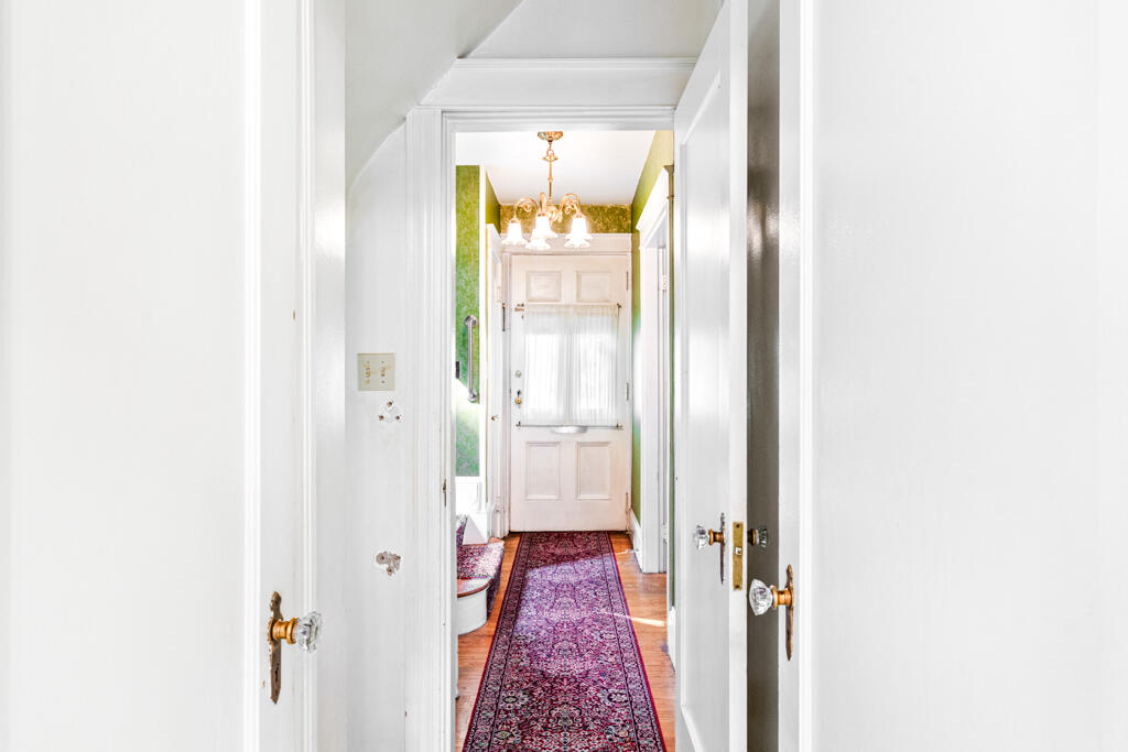 296 Brighton Avenue Portland, ME 04102 - Photo 4 of 45 DSC03125