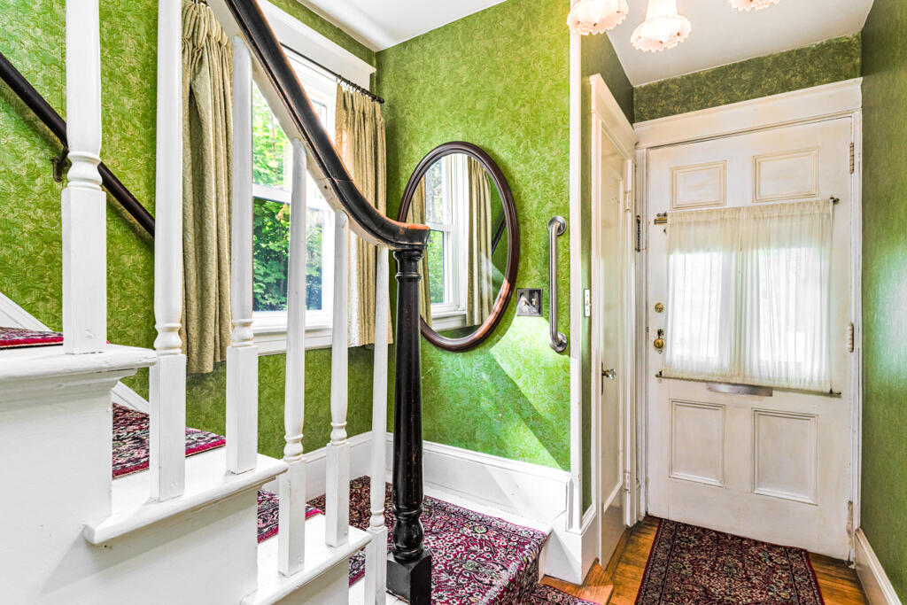 296 Brighton Avenue Portland, ME 04102 - Photo 5 of 45 DSC03138