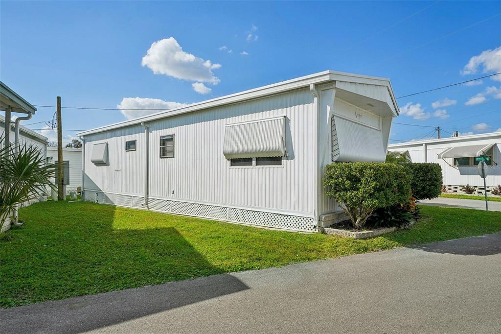 1600 Old Coachman Rd., Unit 709 Clearwater, FL 33765 - Photo 22 of 23 a view of a back yard of the house