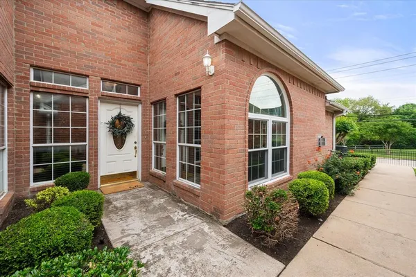 $320,000 | 2313 Ragland Road, Mansfield, TX 76063