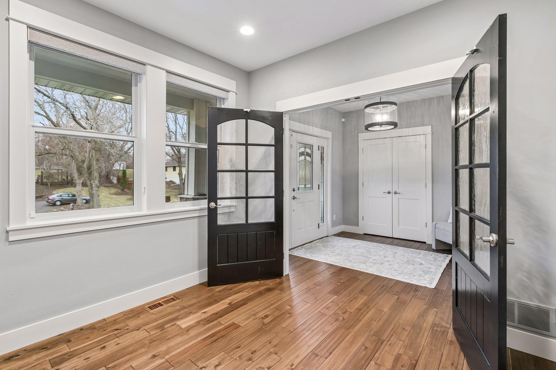 13222 Dahlgren Road Minnetonka, MN 55305 - Photo 22 of 64
