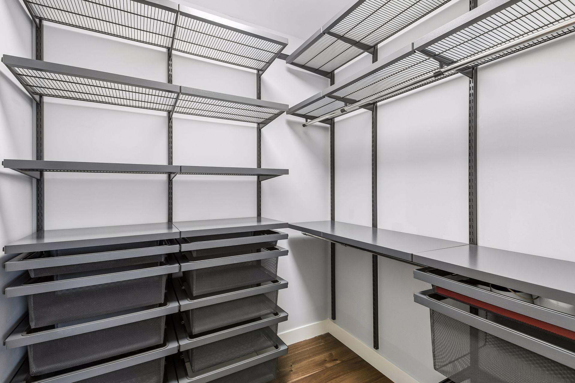 13222 Dahlgren Road Minnetonka, MN 55305 - Photo 36 of 64