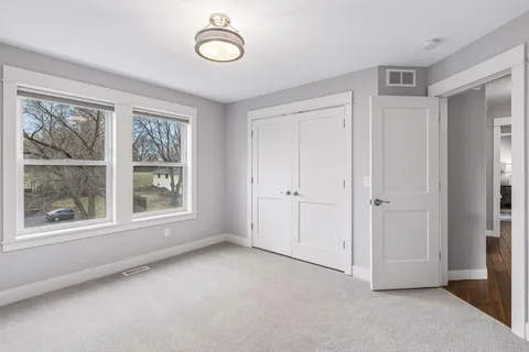$1,200,000 | 13222 Dahlgren Road, Minnetonka, MN 55305