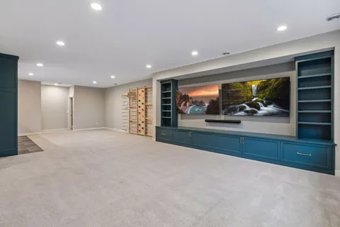 $1,200,000 | 13222 Dahlgren Road, Minnetonka, MN 55305