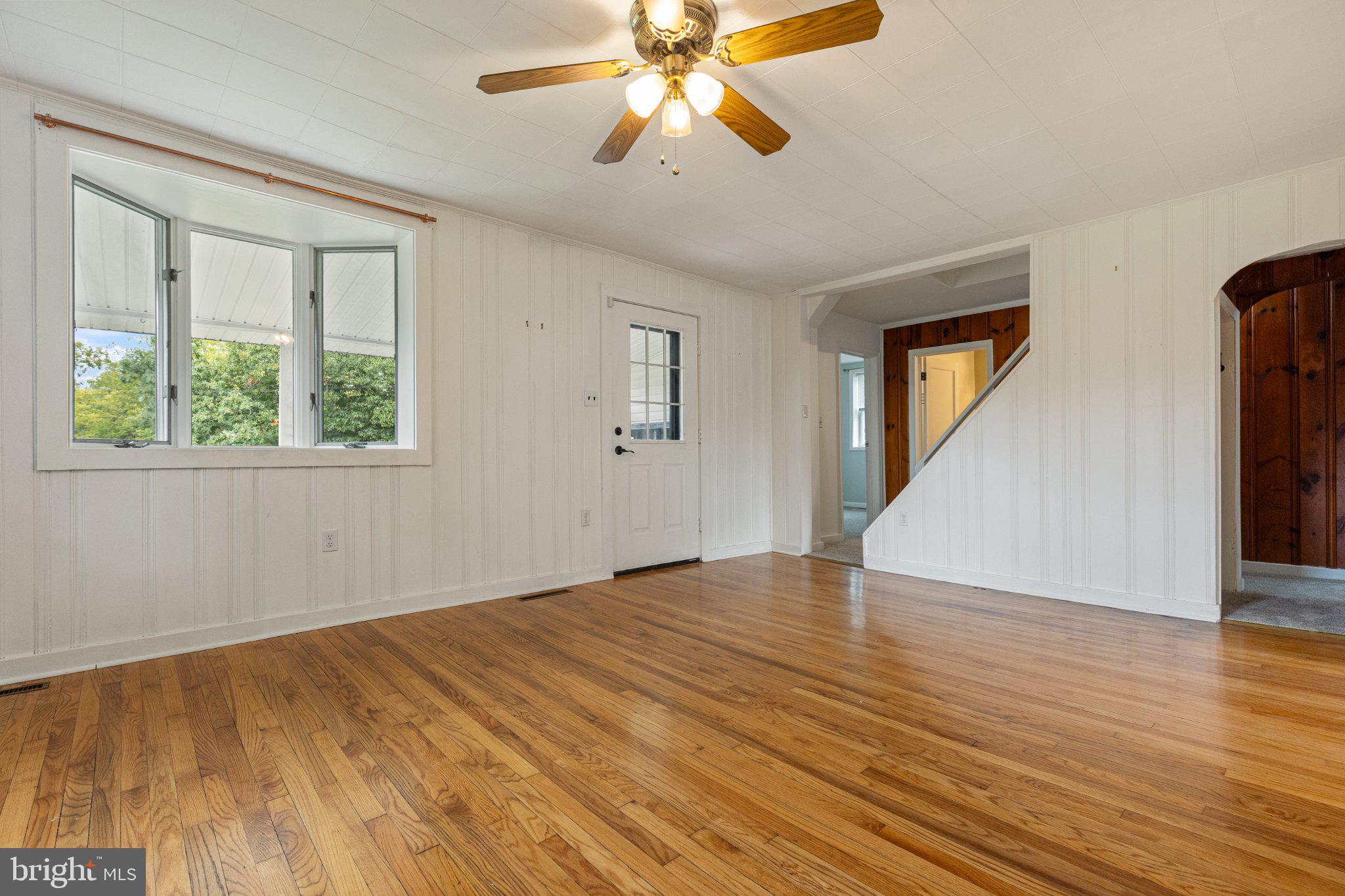 310 Sample Bridge Road Mechanicsburg, PA 17050 - Photo 3 of 25 Gallery Image 3