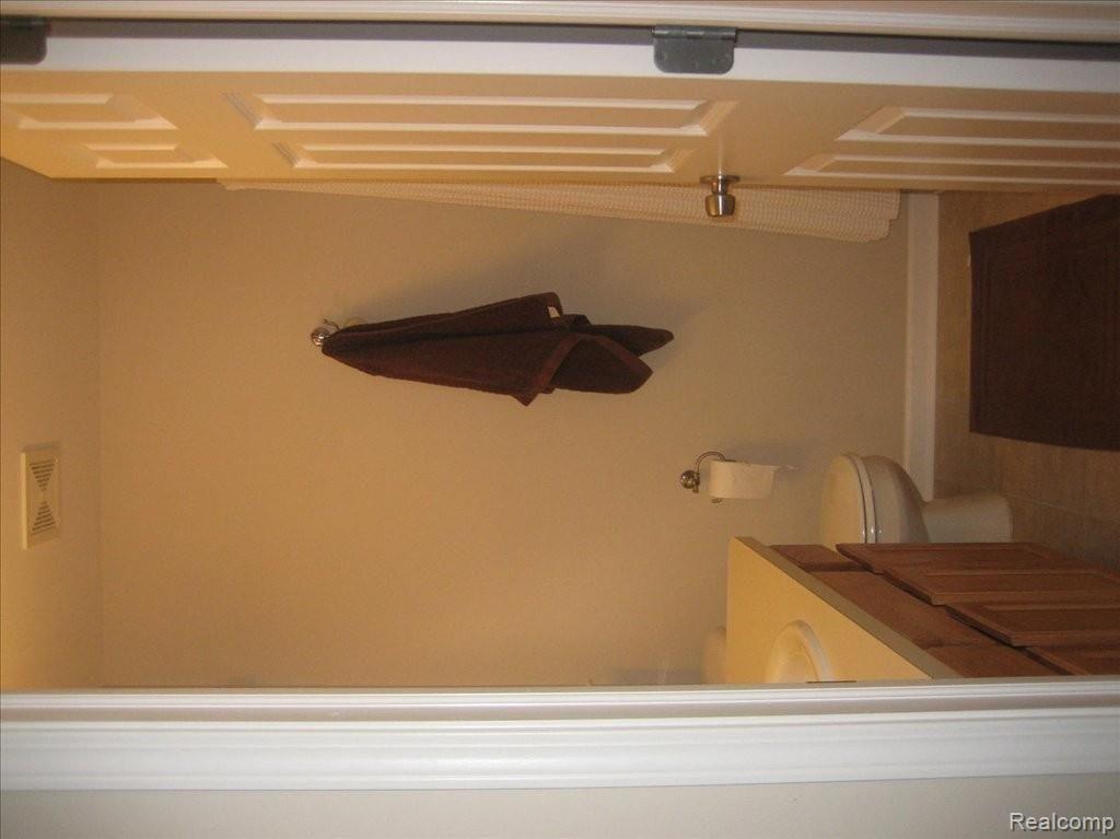 22342 Berg Road Southfield, MI 48033 - Photo 9 of 18 Master Suite (4)