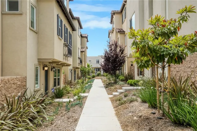 $1,179,000 | 27723 Grandview Way, San Pedro, CA 90732