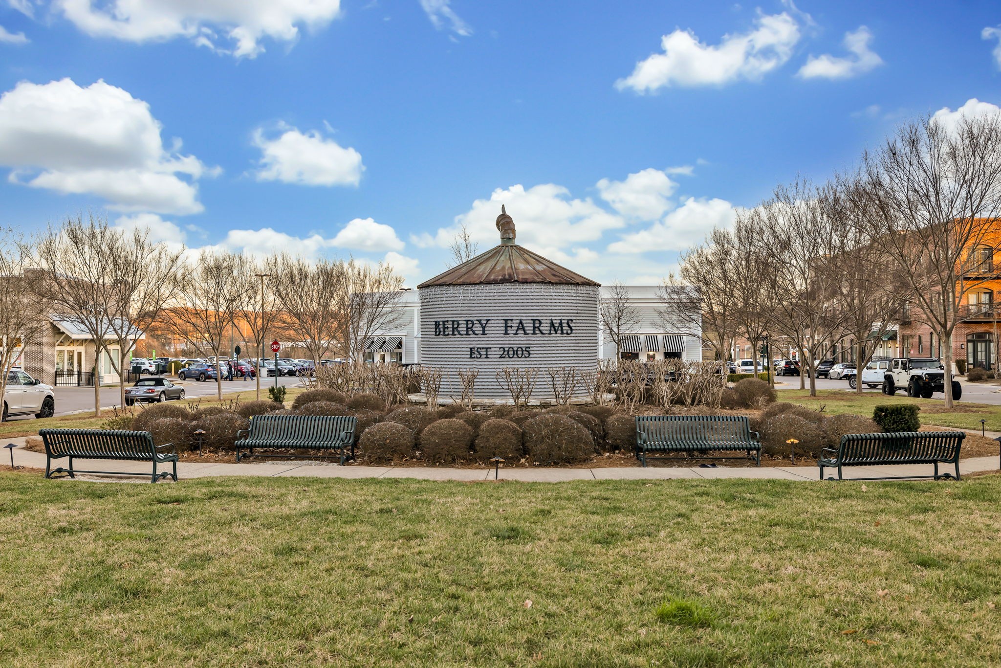 201 Swain Circle, Unit 104 Franklin, TN 37064 - Photo 40 of 45 a view of a park that has a large tree
