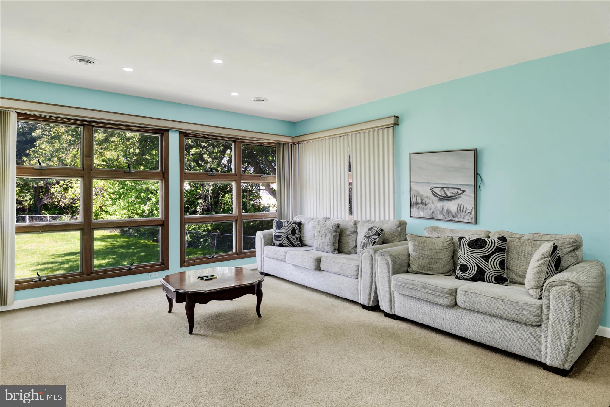 6742 Mt Phillip Road Frederick, MD 21703 - Photo 10 of 27 Living room with a nice view