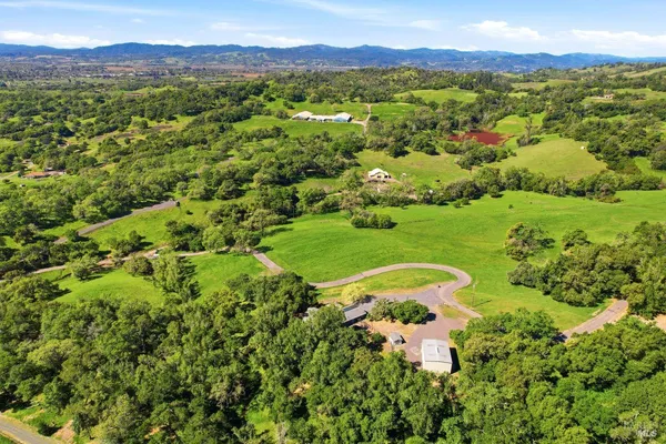 $1,695,000 | 11850 Brooks Road, Windsor, CA 95492