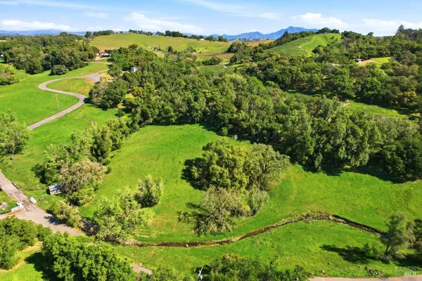 $1,695,000 | 11850 Brooks Road, Windsor, CA 95492