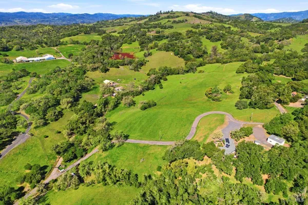 $1,695,000 | 11850 Brooks Road, Windsor, CA 95492