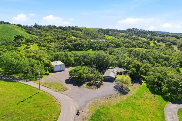 $1,695,000 | 11850 Brooks Road, Windsor, CA 95492