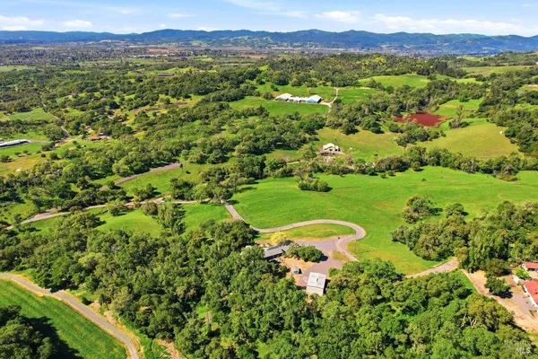 $1,695,000 | 11850 Brooks Road, Windsor, CA 95492