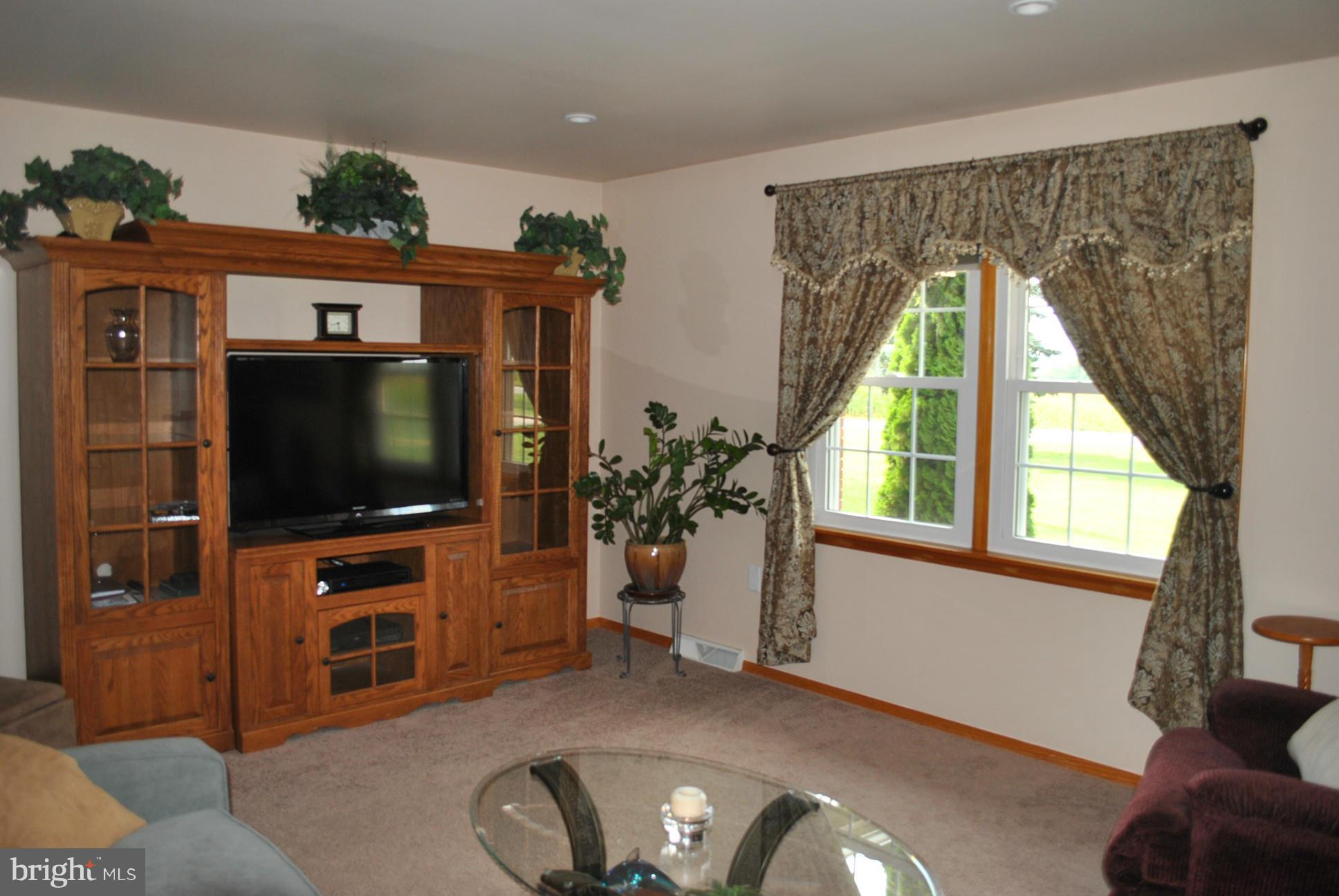 3981 Carrollton Road Upperco, MD 21155 - Photo 19 of 30 Living Room