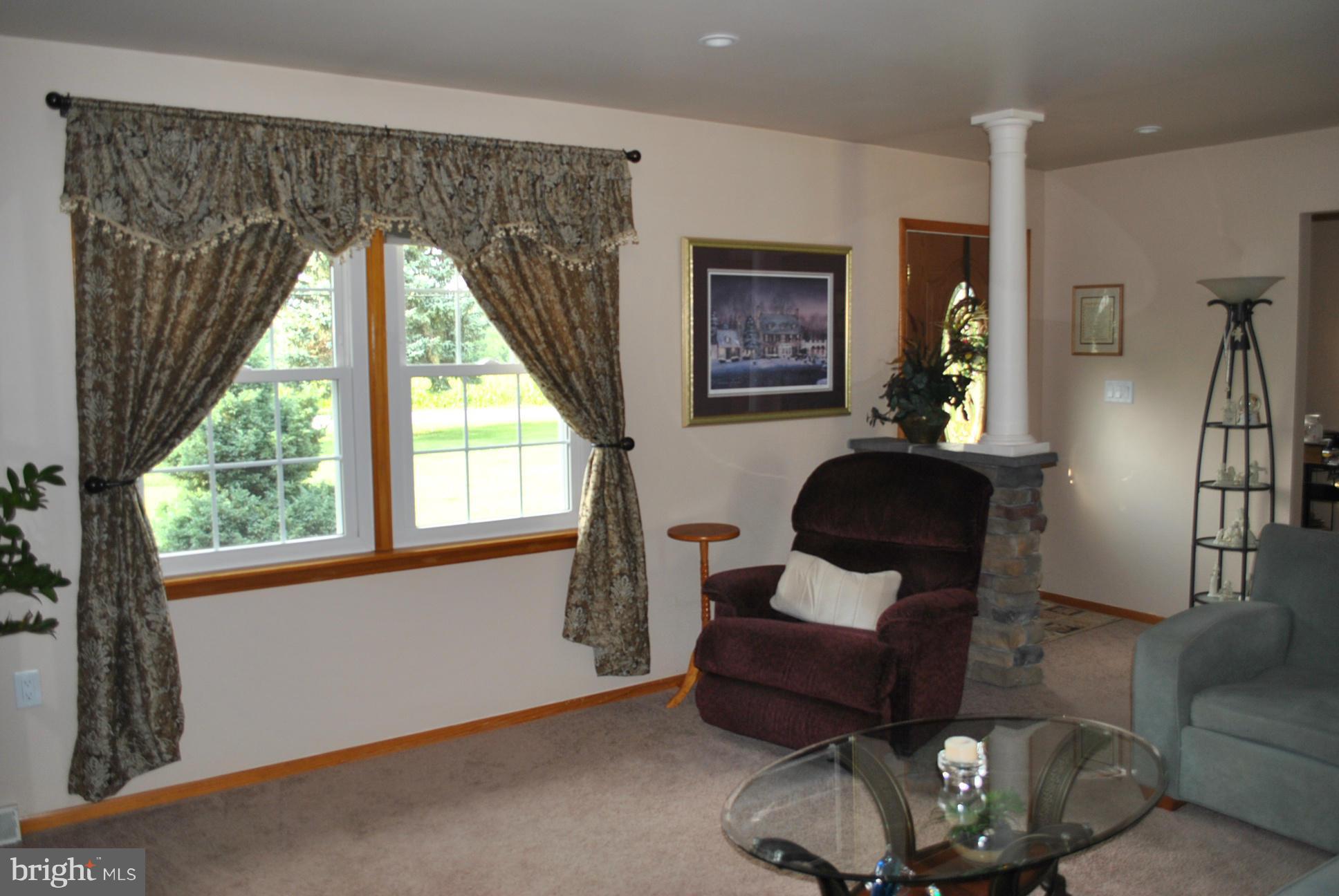 3981 Carrollton Road Upperco, MD 21155 - Photo 20 of 30 Living Room