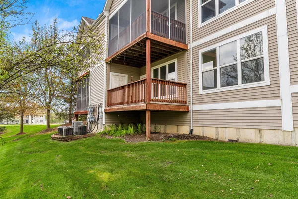 $295,000 | 1491 Fox Pointe Circle, Ann Arbor, MI 48108