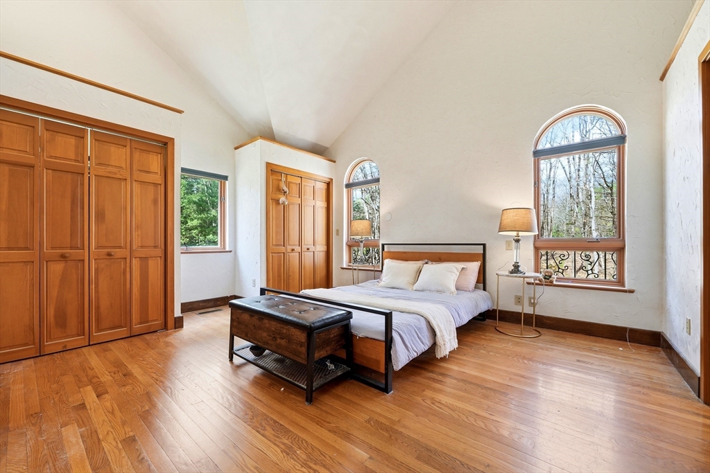268 Concord Road Weston, MA 02493 - Photo 13 of 22