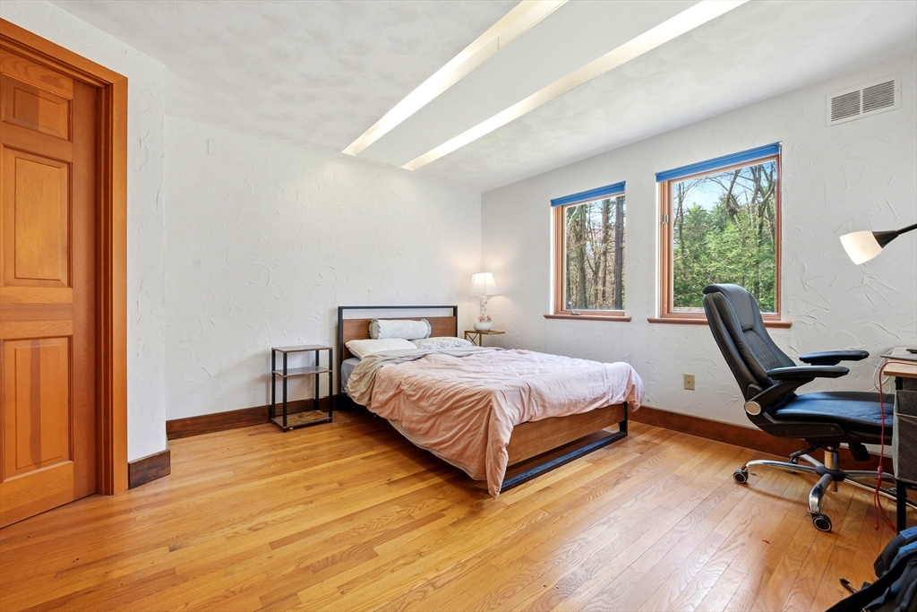 268 Concord Road Weston, MA 02493 - Photo 15 of 22