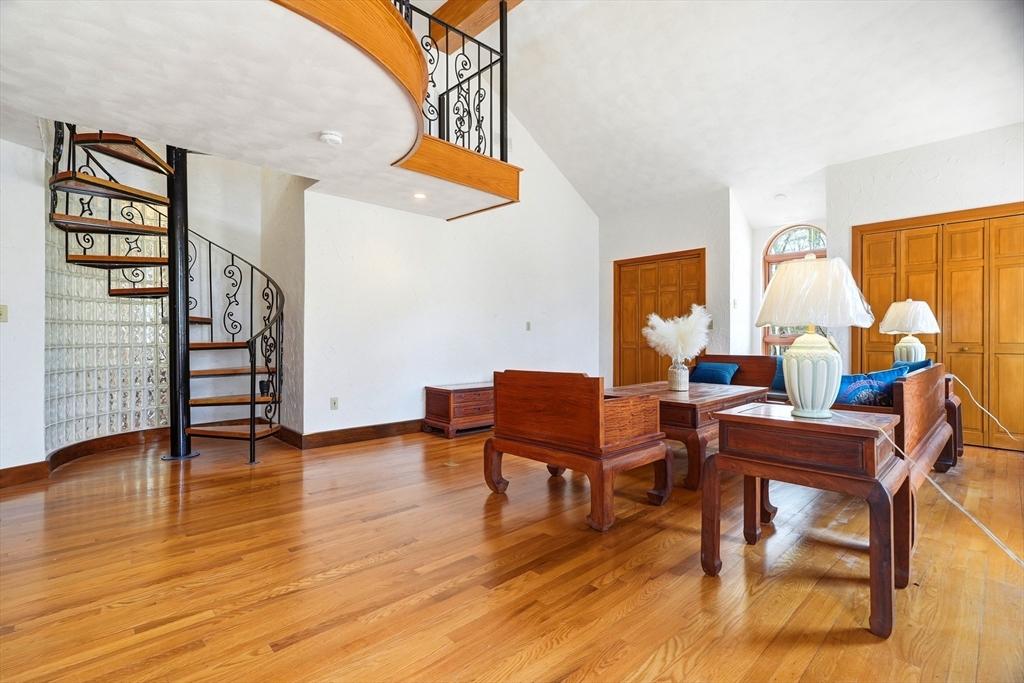 268 Concord Road Weston, MA 02493 - Photo 17 of 22