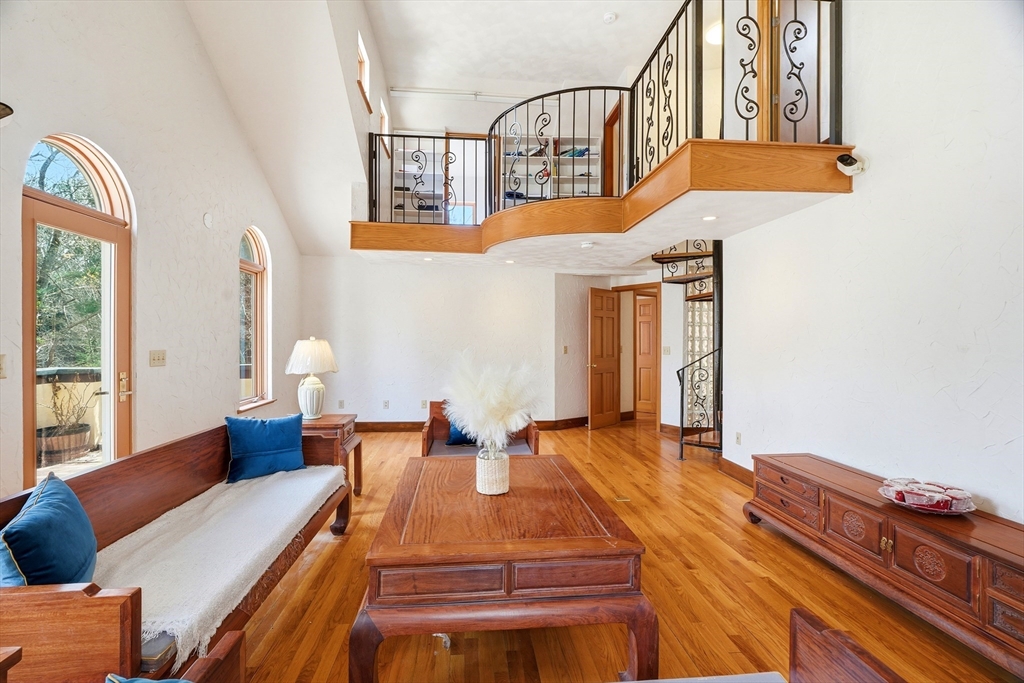 268 Concord Road Weston, MA 02493 - Photo 18 of 22