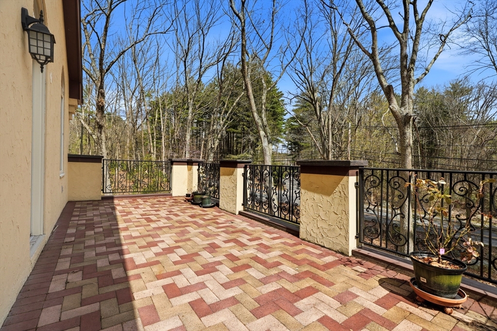 268 Concord Road Weston, MA 02493 - Photo 19 of 22