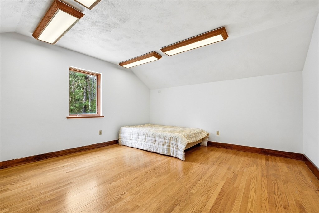 268 Concord Road Weston, MA 02493 - Photo 20 of 22
