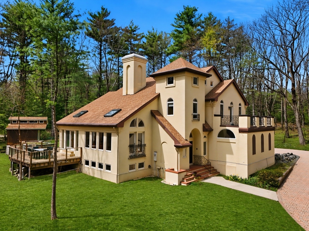 268 Concord Road Weston, MA 02493 - Photo 2 of 22