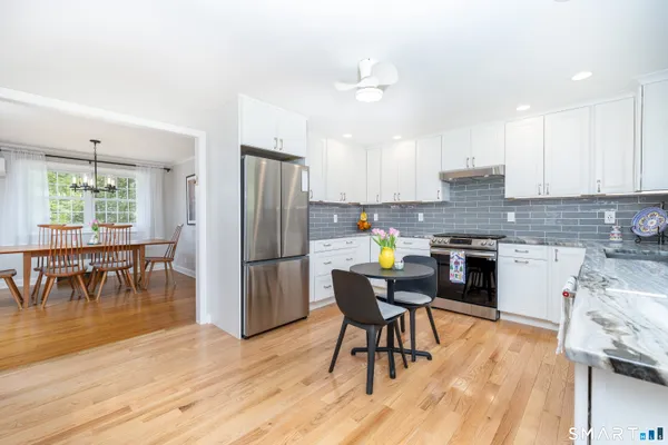 $649,000 | 11 Sheldon Lane, Litchfield, CT 06759