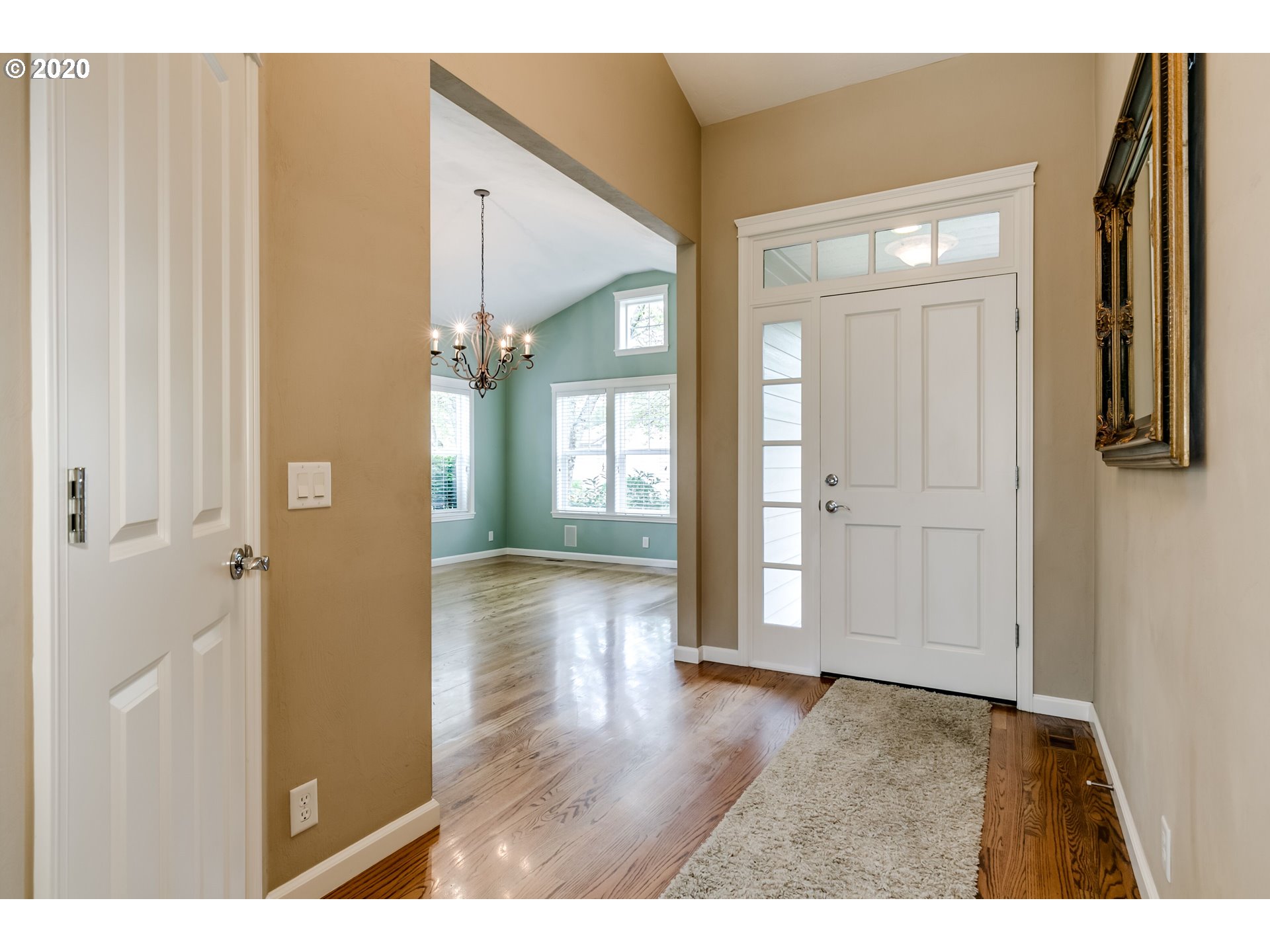 817 Royal Dell Lane Springfield, OR 97477 - Photo 3 of 28 Gallery Image 3