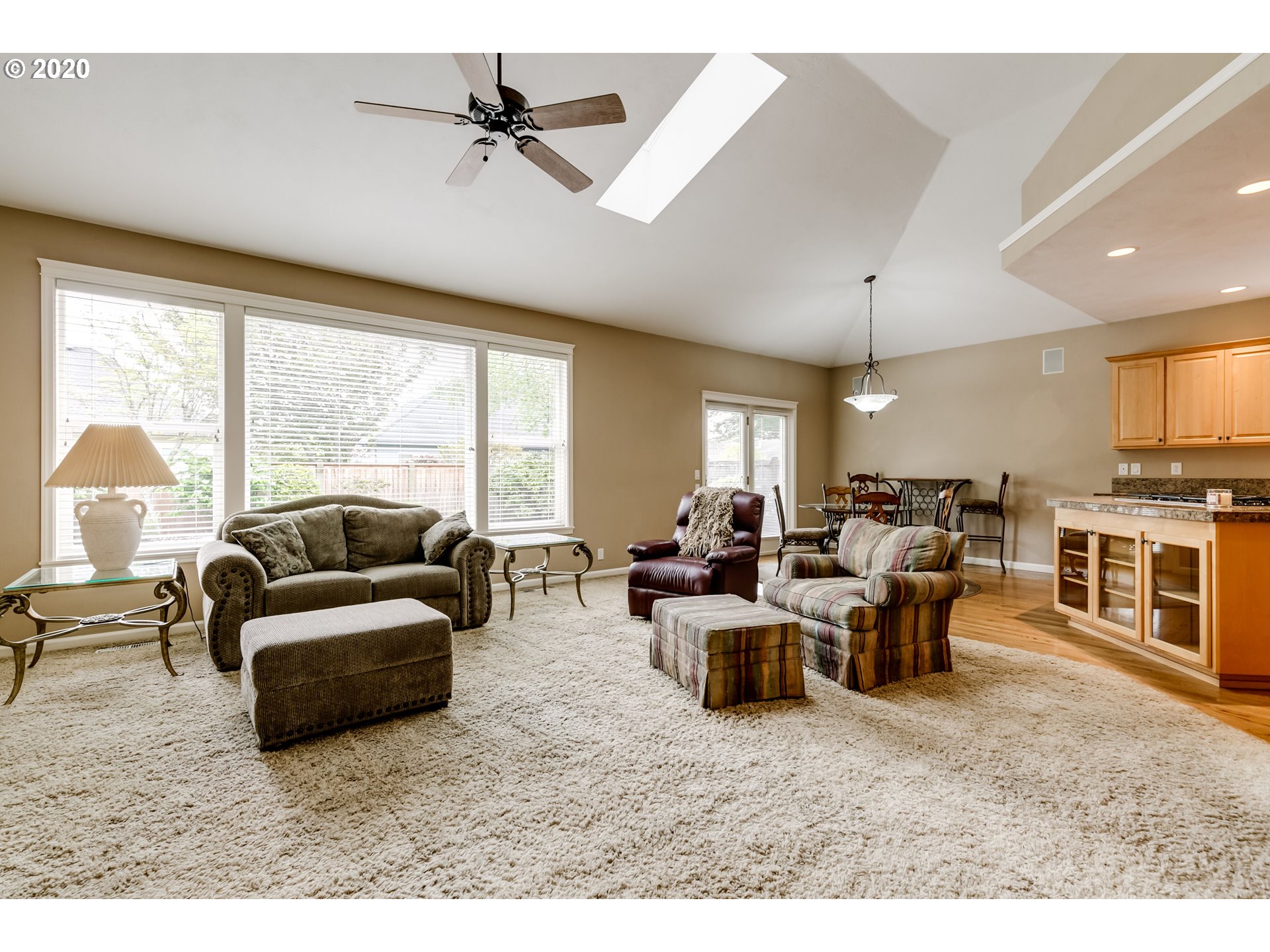817 Royal Dell Lane Springfield, OR 97477 - Photo 9 of 28 Gallery Image 9