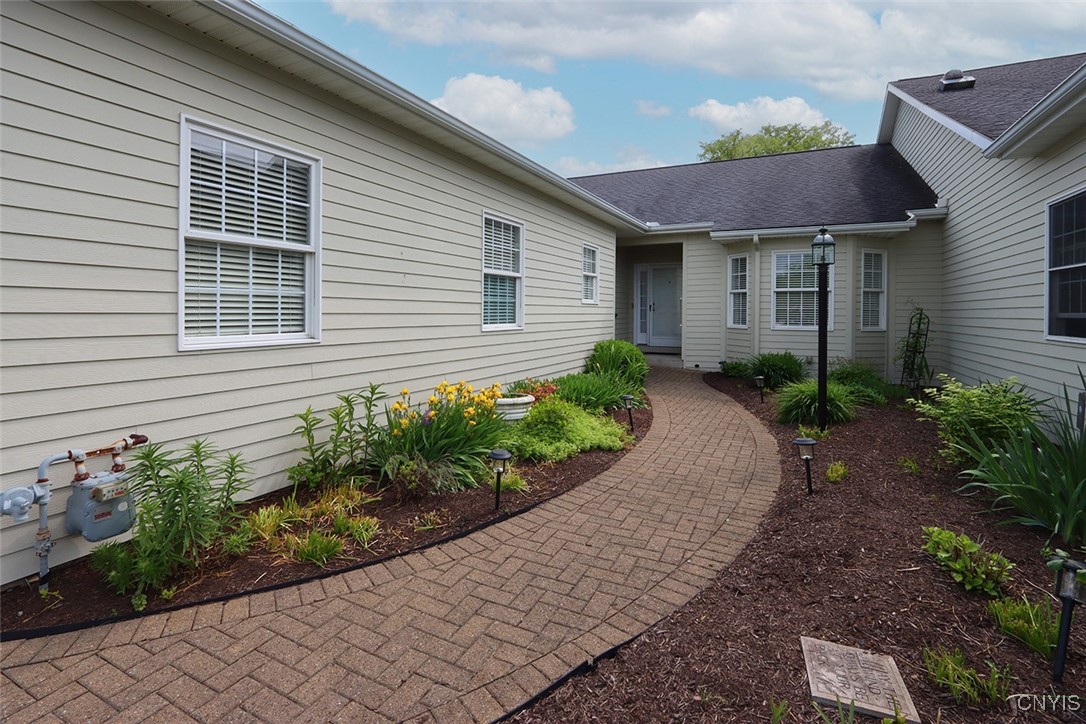 207 Falling Brook Path Manlius, NY 13066 - Photo 2 of 45