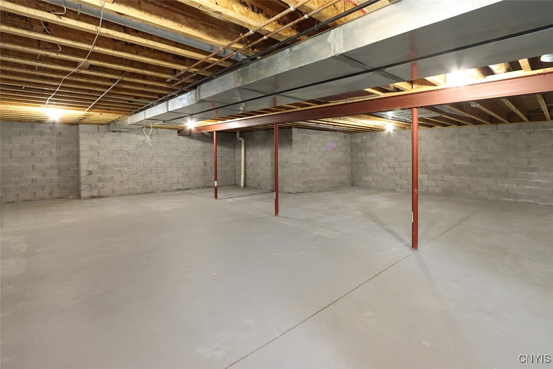 207 Falling Brook Path Manlius, NY 13066 - Photo 38 of 45