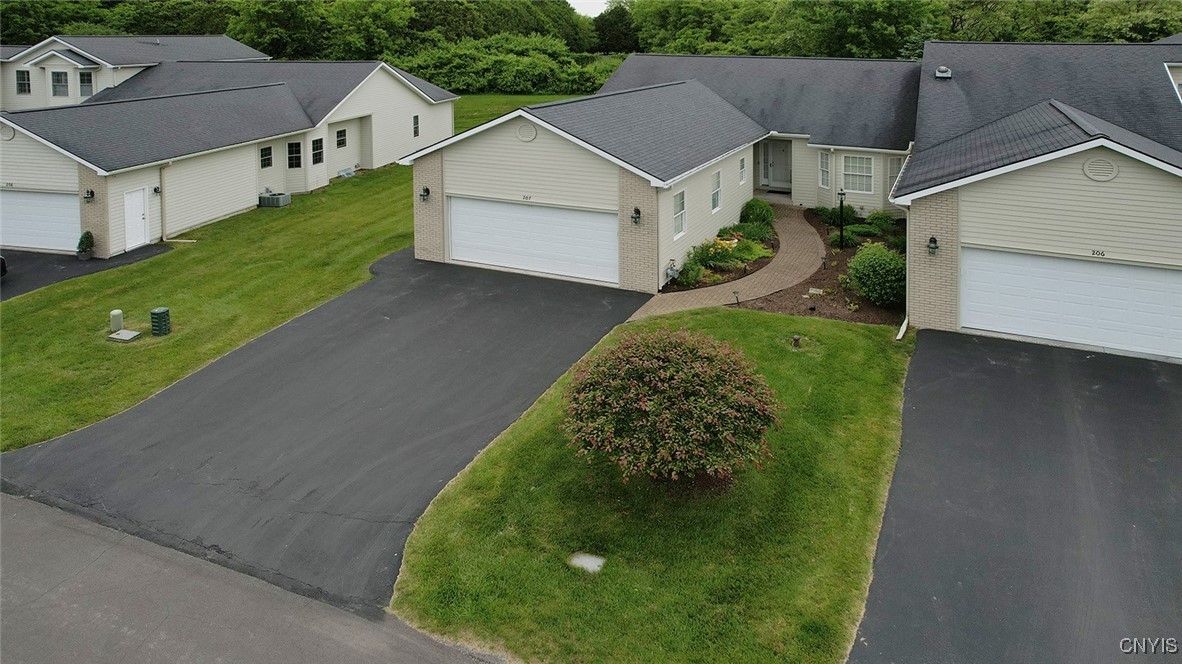 207 Falling Brook Path Manlius, NY 13066 - Photo 43 of 45