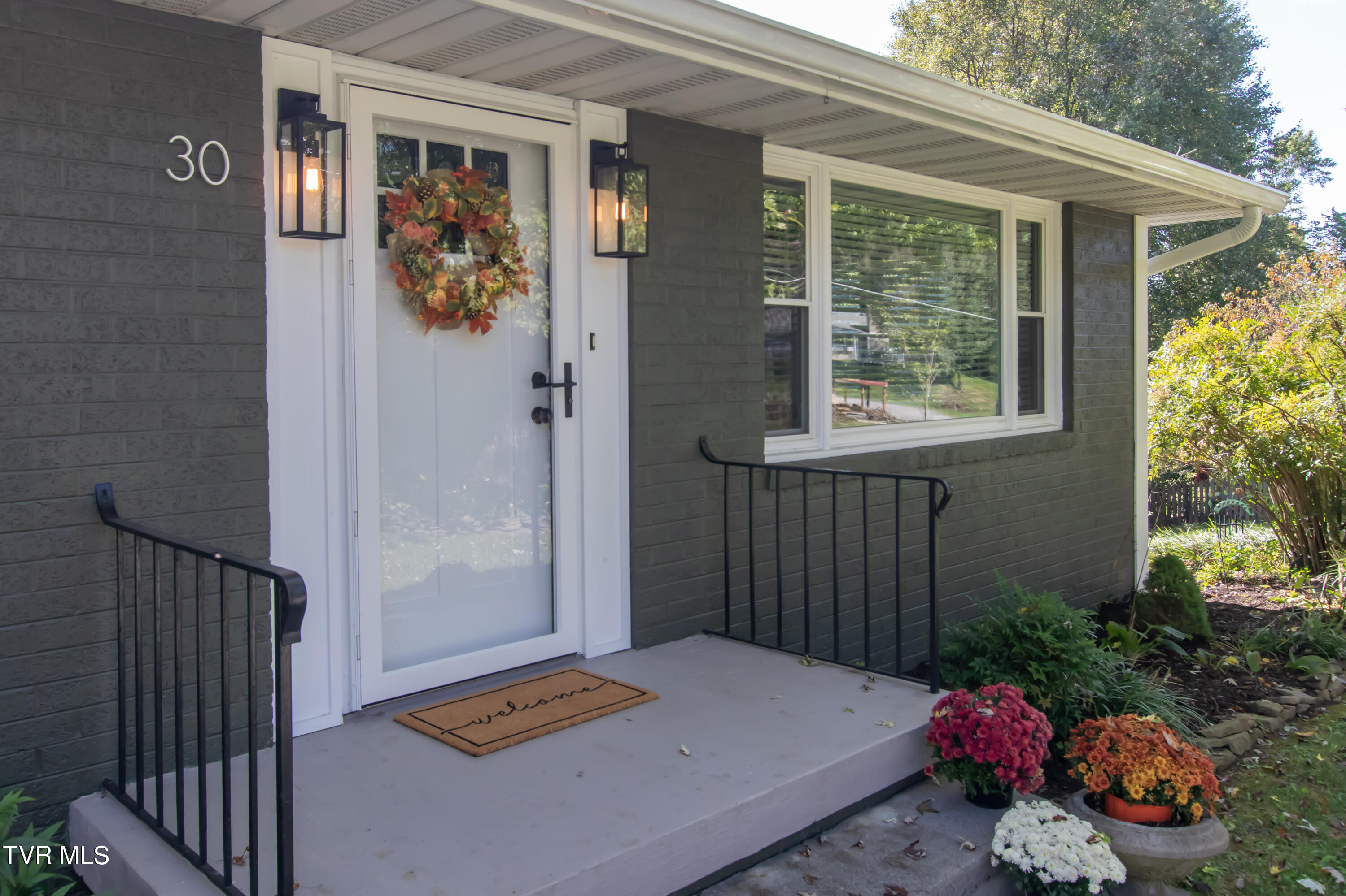 30 Crown Circle Bristol, TN 37620 - Photo 3 of 56 Crown-4